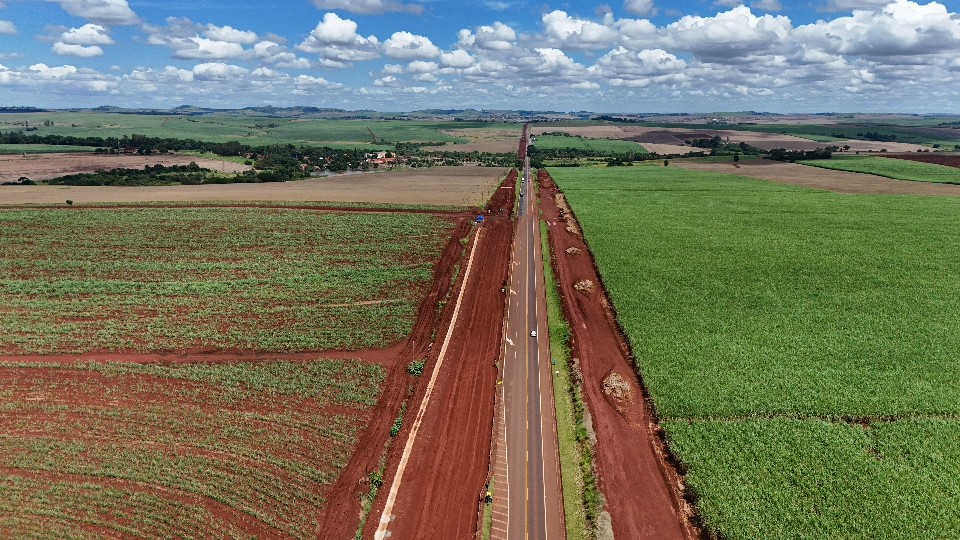 Duplicação da BR-153 avança entre Jacarezinho e Santo Antônio da Platina