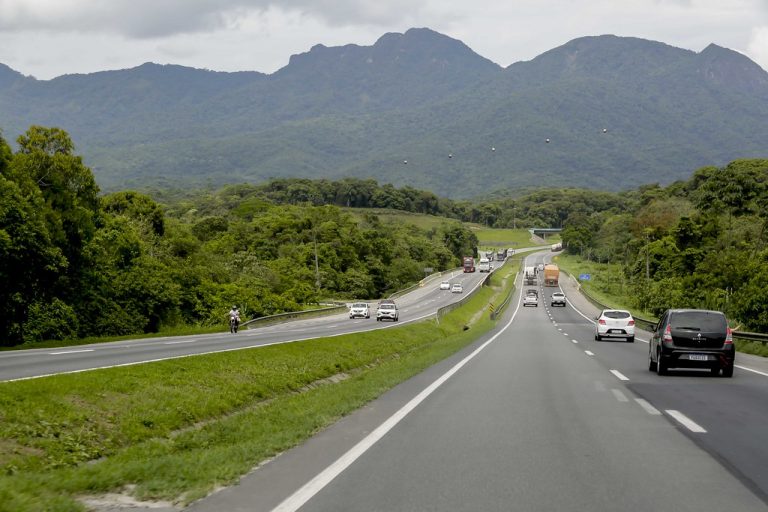 EPR Litoral Pioneiro reforça operação nas rodovias para o feriado de Tiradentes