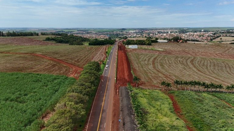 Duplicação da BR-369 avança entre Jacarezinho e Cambará