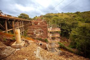 EPR Litoral Pioneiro trabalha na fundação da nova ponte sobre o Rio Ubá, na BR-153