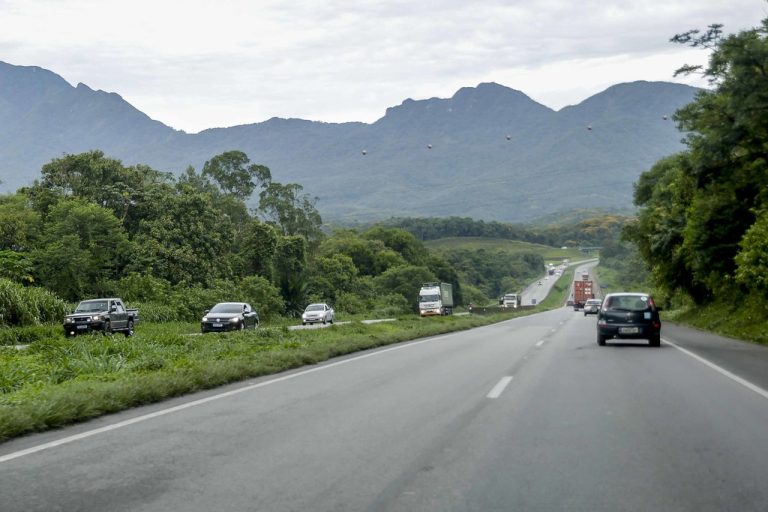 Corpus Christi e viagens de junho reforçam alerta para direção segura nas rodovias
