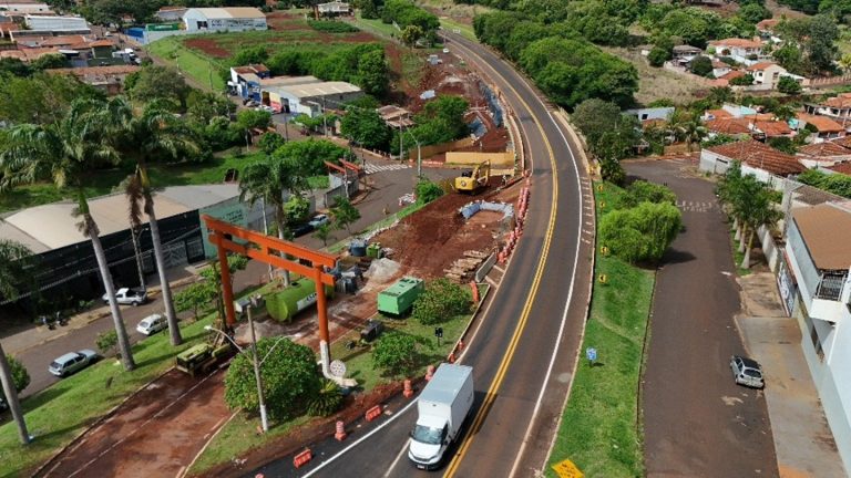 Obras de ampliação da BR-369 chegam ao perímetro urbano de Cambará