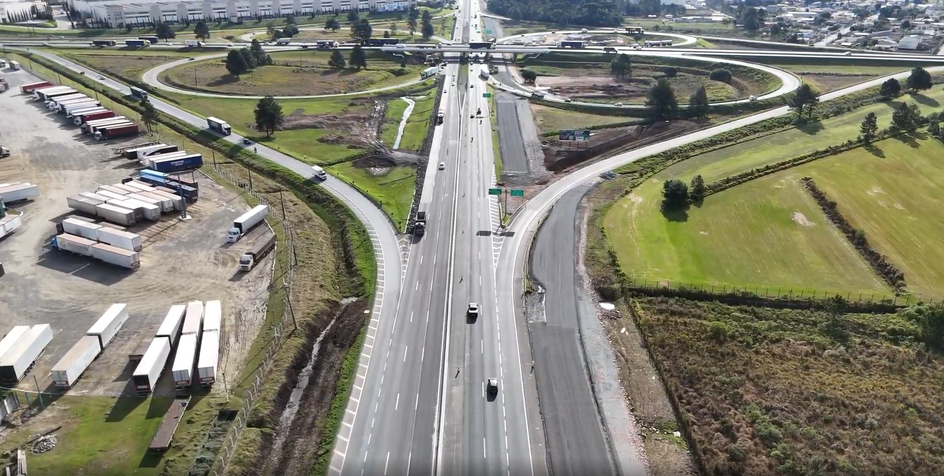 EPR Litoral Pioneiro avança com pavimentação de terceiras faixas da BR-277