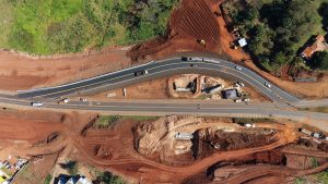 Duplicação da BR-153: Concessionária realiza desvios para obras em viadutos