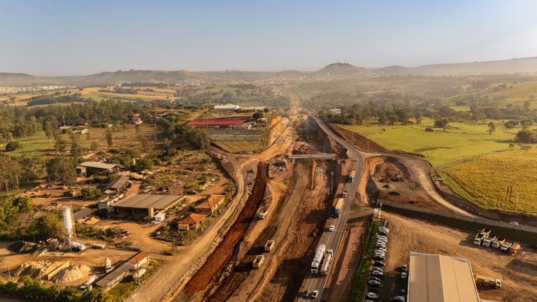 EPR Litoral Pioneiro orienta motoristas sobre tráfego nos trechos com obras durante o feriado 